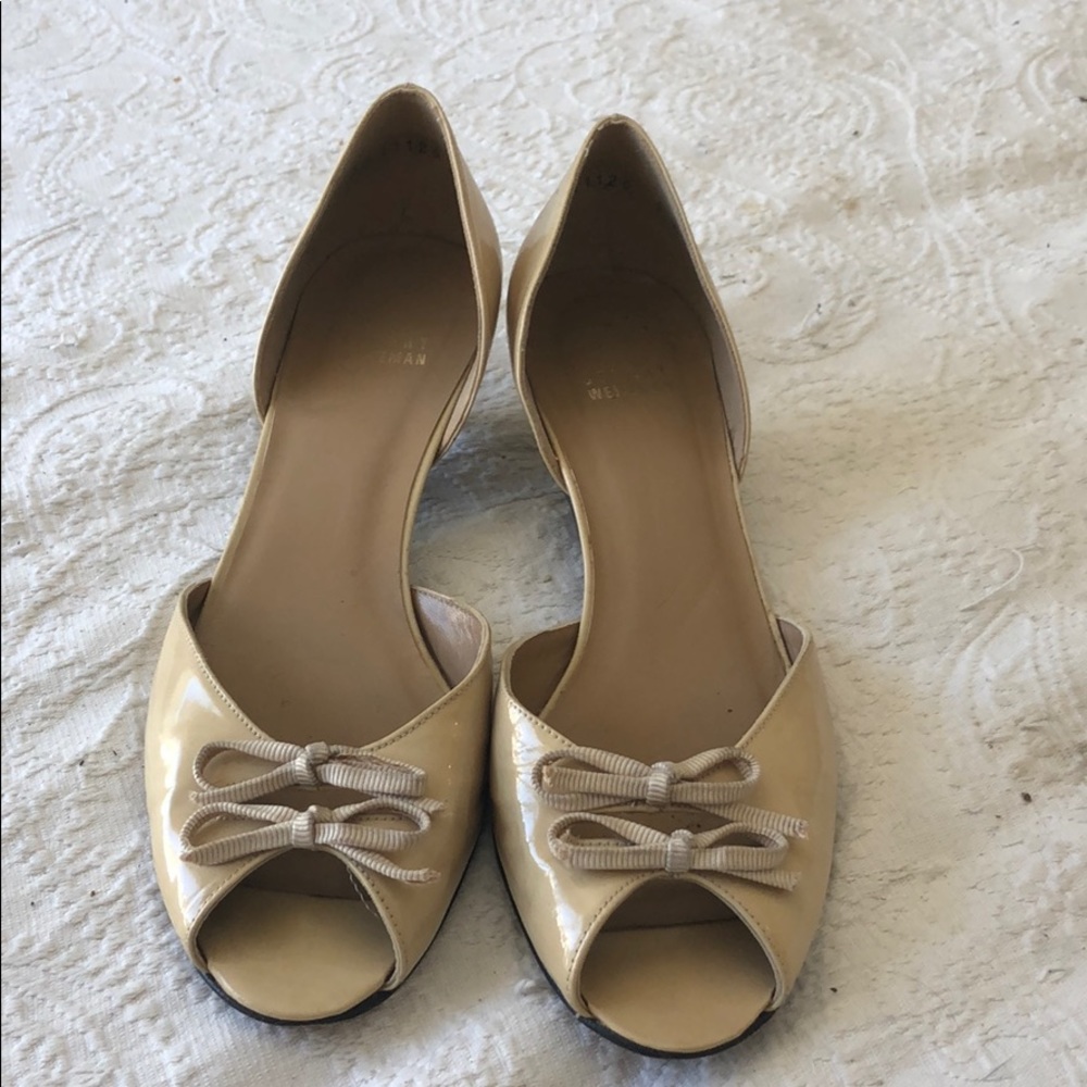 Stuart Weitzman Nude Kitten Heels Size 9